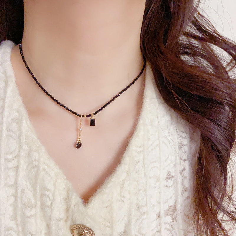 Crystal Tassel Female Niche Retro Fashion Light Luxury Temperament Clavicle Necklace