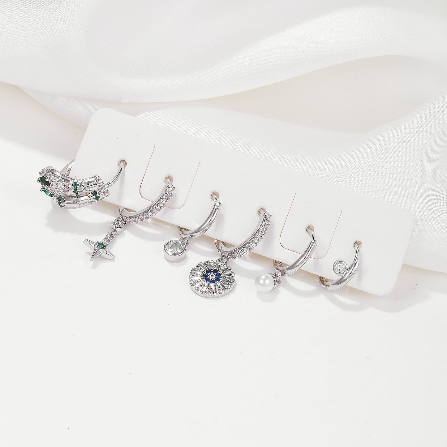 Women's Fashion Color Micro Inlaid Zircon Clip Ear Buckle