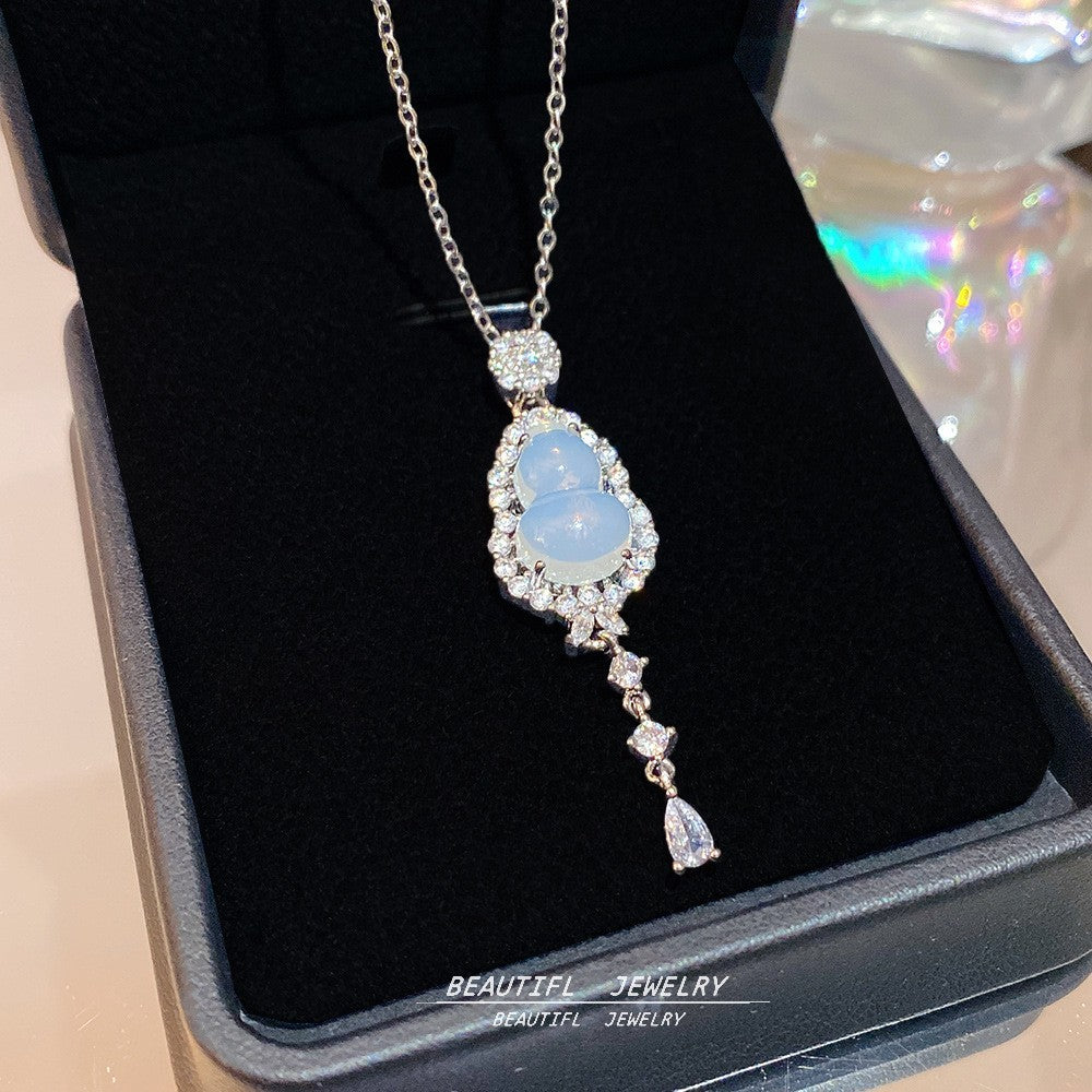 Women's Minority Simple Fashionable Elegant Zircon Clavicle Chain Titanium Steel Accessory Necklace