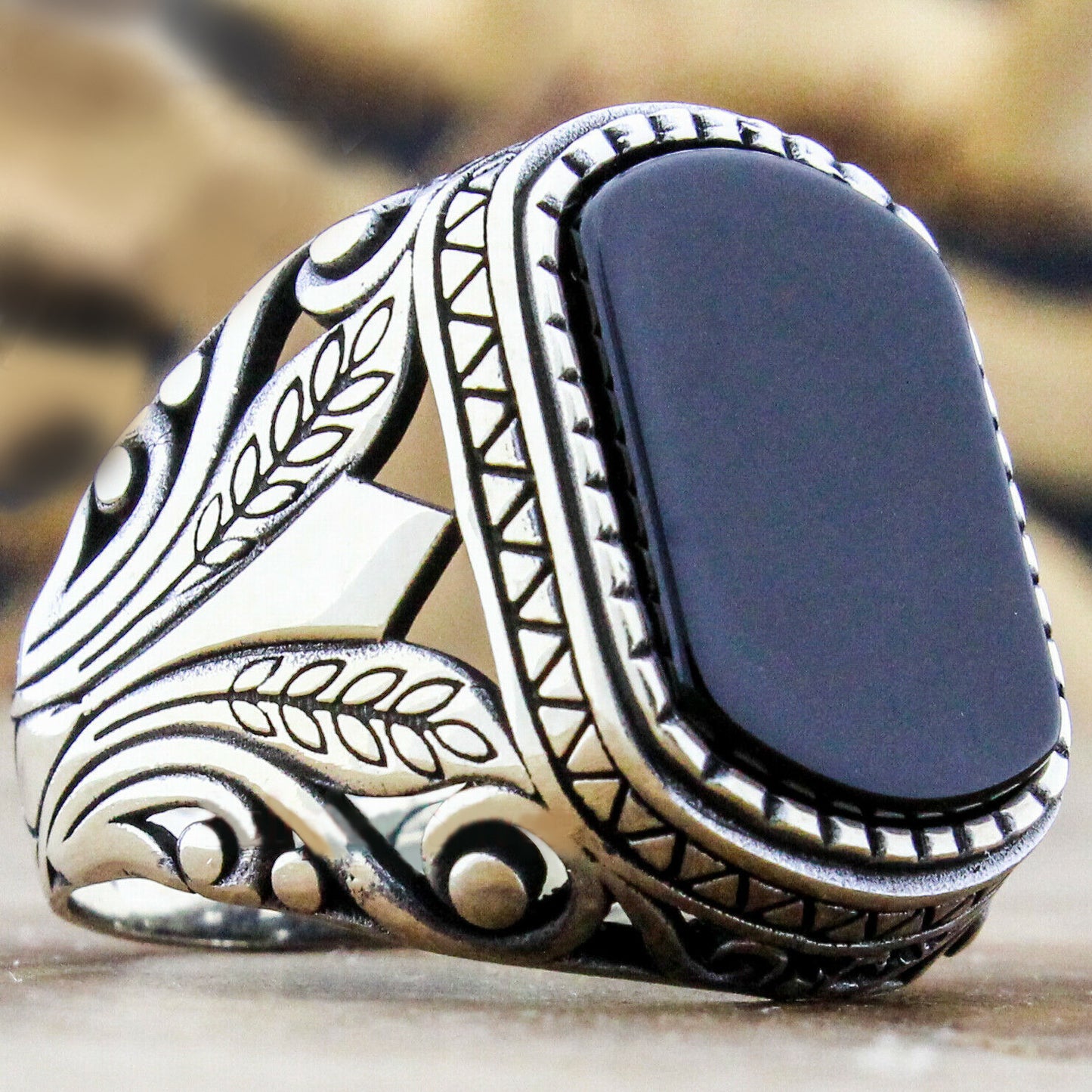 Ornament Popular Retro Pattern Black Surface Rings