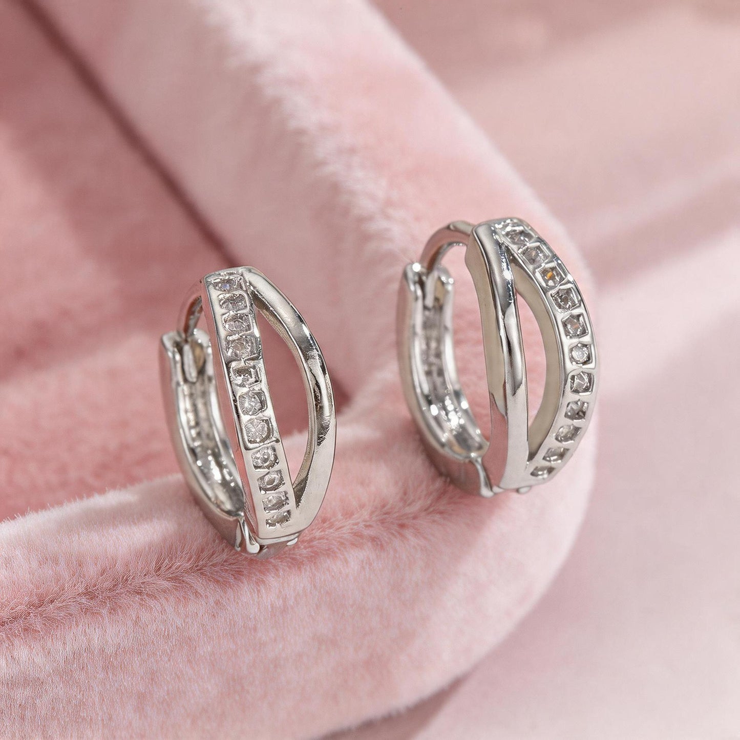 Affordable Luxury Fashion Double-line Cross Full Diamond Clip High-grade Zircon Ear Buckle