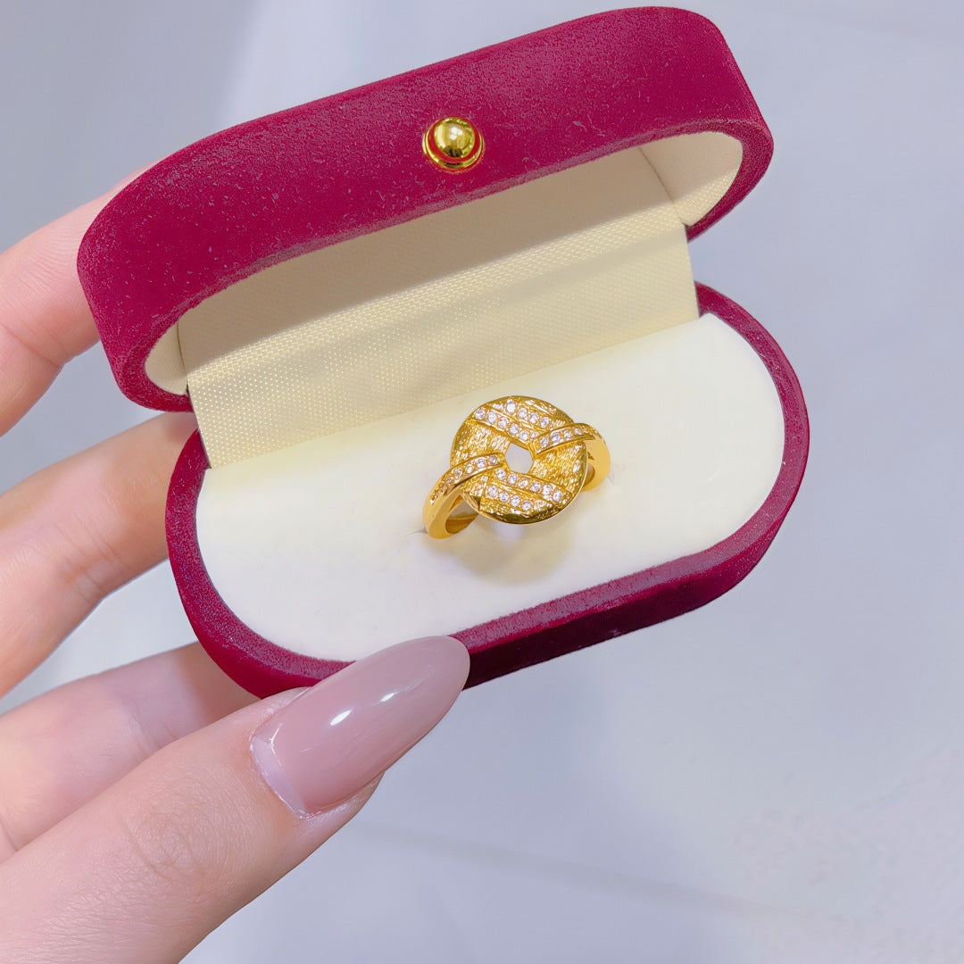 Women's Alluvial Gold Retro Affordable Luxury Design Brass Plated Fashion Ring