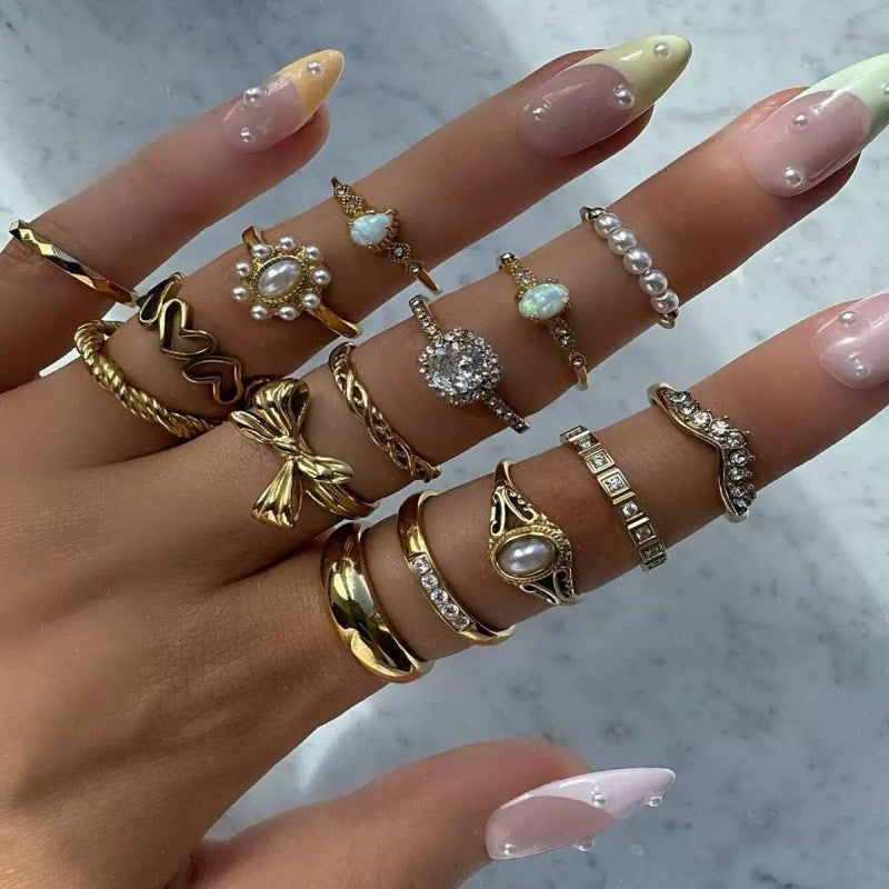 Hand Vintage Metal Geometry Irregular Diamond Ring