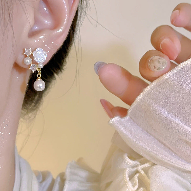 Women's Sier Needle Light Luxury Minority Pearl Flower For Trendy Fresh Stud Earrings