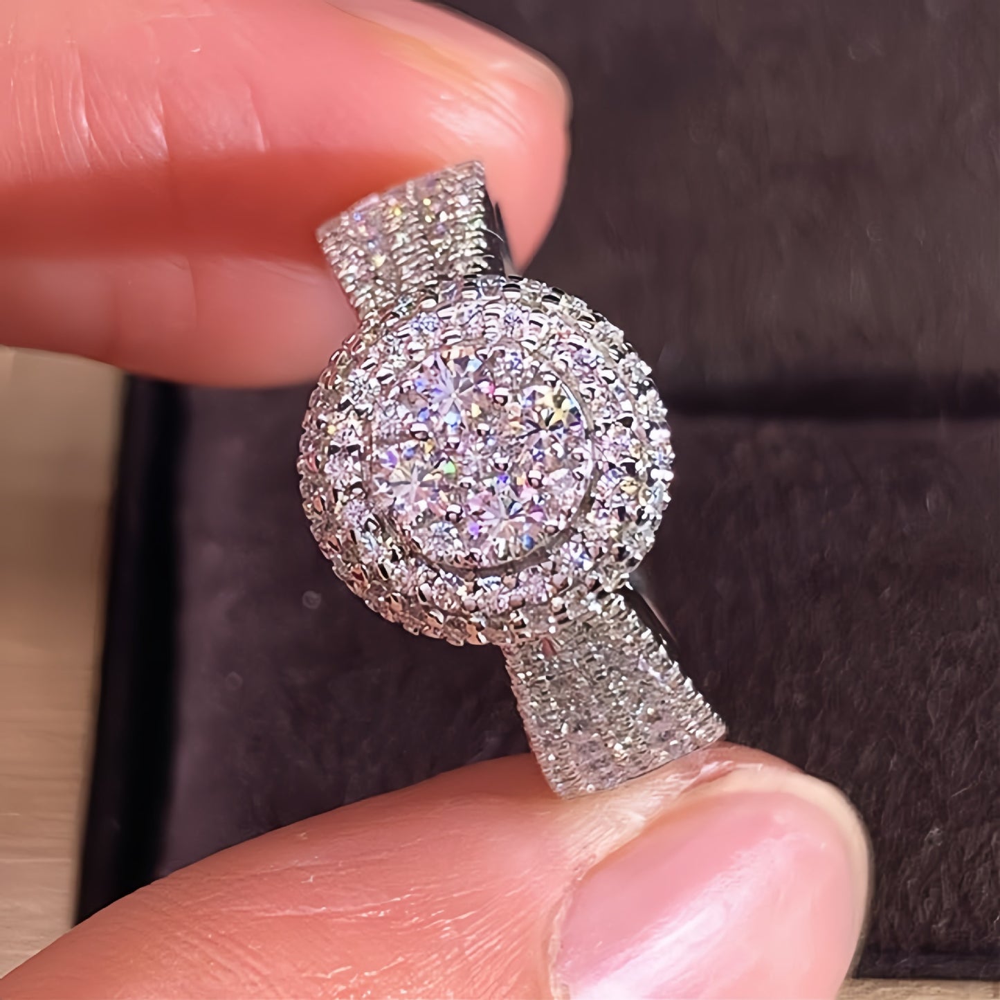Exquisite Diamond Simulation Super Flash Female Rings