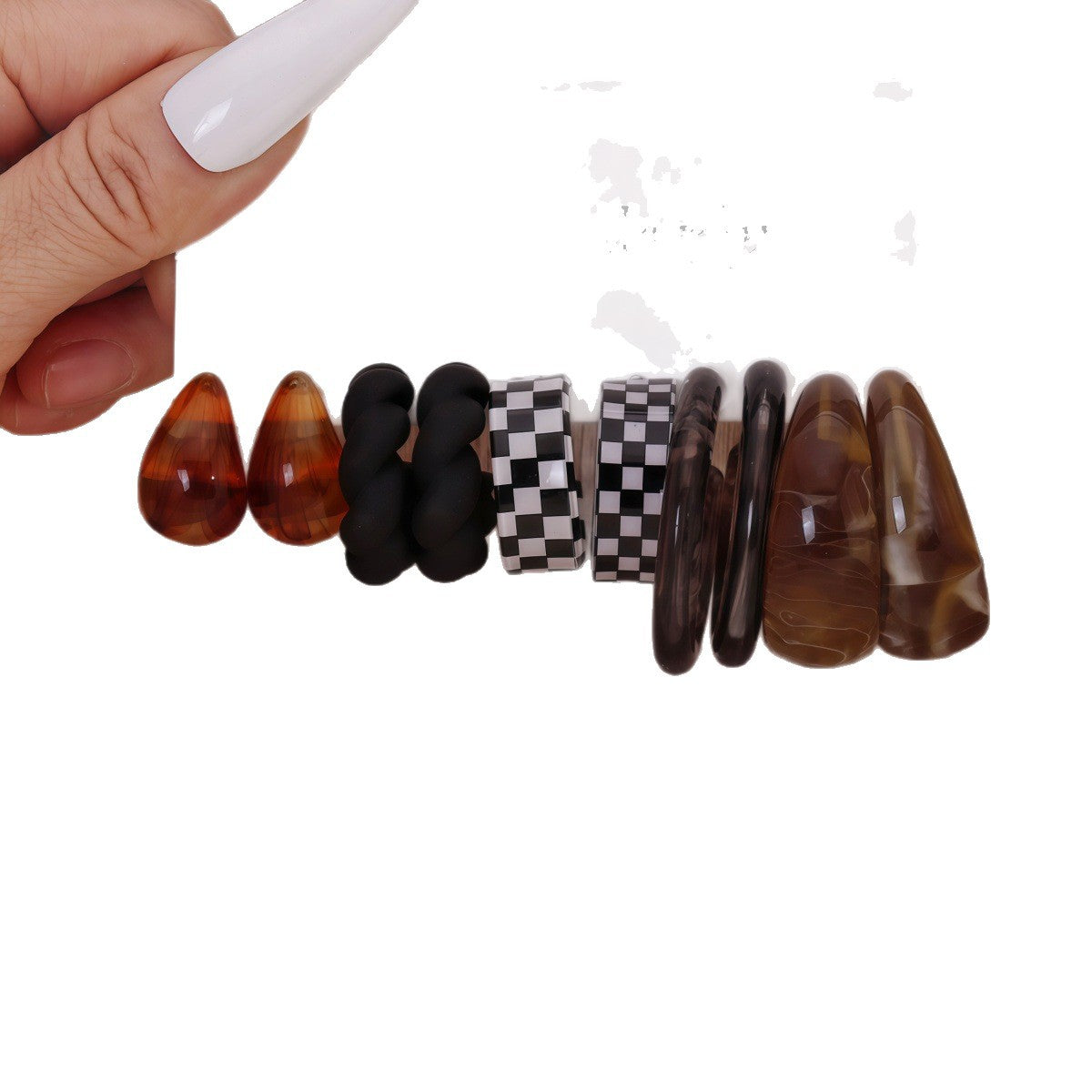Women's Fashion Suit Temperament Wild Personality Trendy Style Earrings
