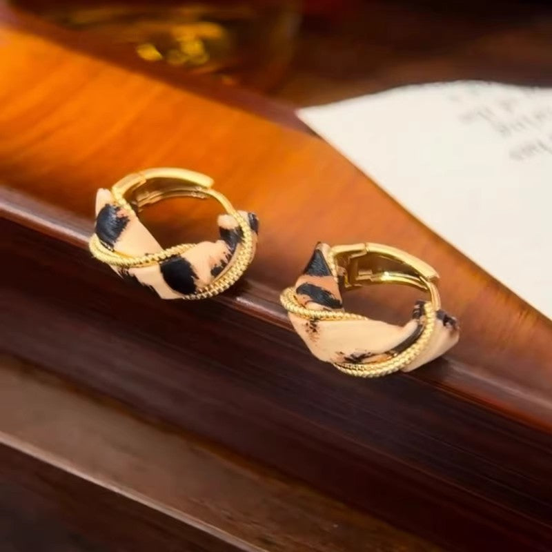 Fashionable Double Layer Hollow Zircon Circle Ear Buckle