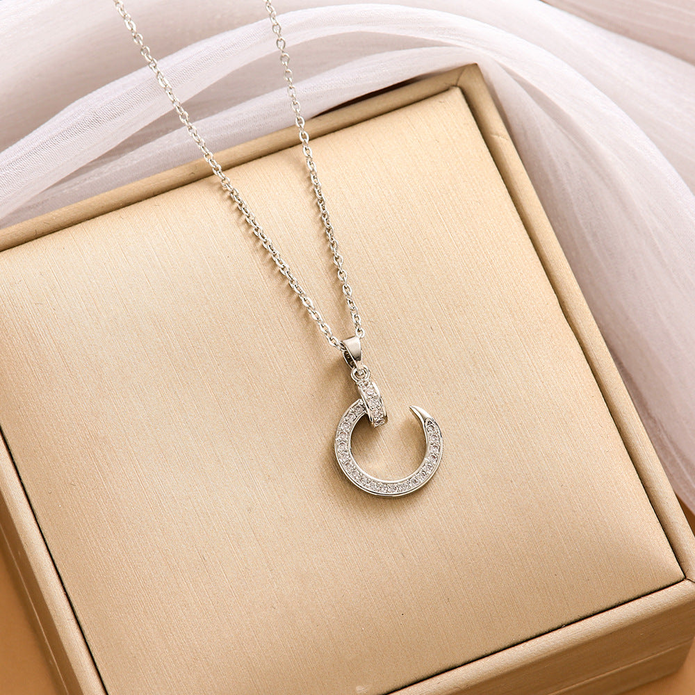 Female Niche High-grade Clavicle Chain Light Luxury Necklaces