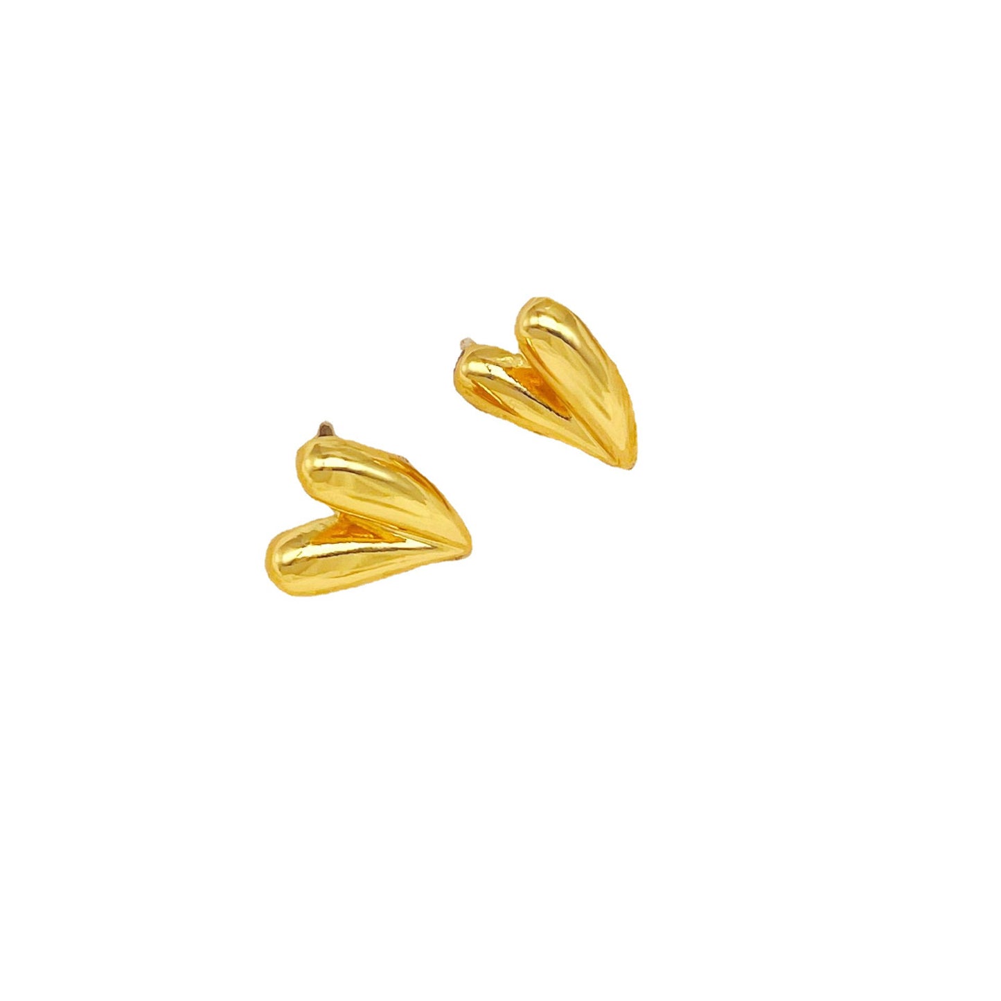 Women's Love Heart Lines Pleated Three-dimensional Niche Fashionable Temperament Stud Earrings