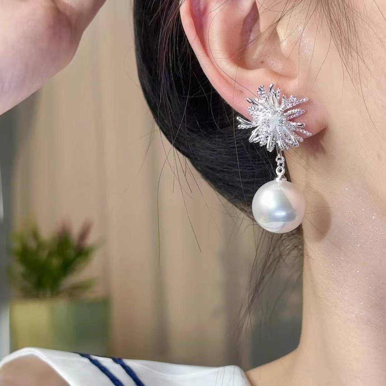 Women's Pearl For Retro Temperament Personality Affordable Luxury Exquisite Earrings