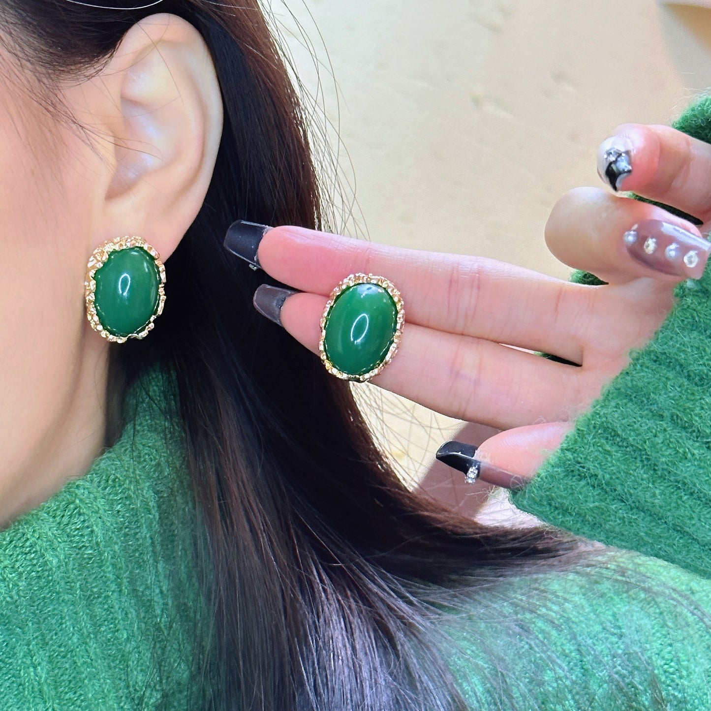 French Retro Grandma Green Ear Elegant Stud Earrings