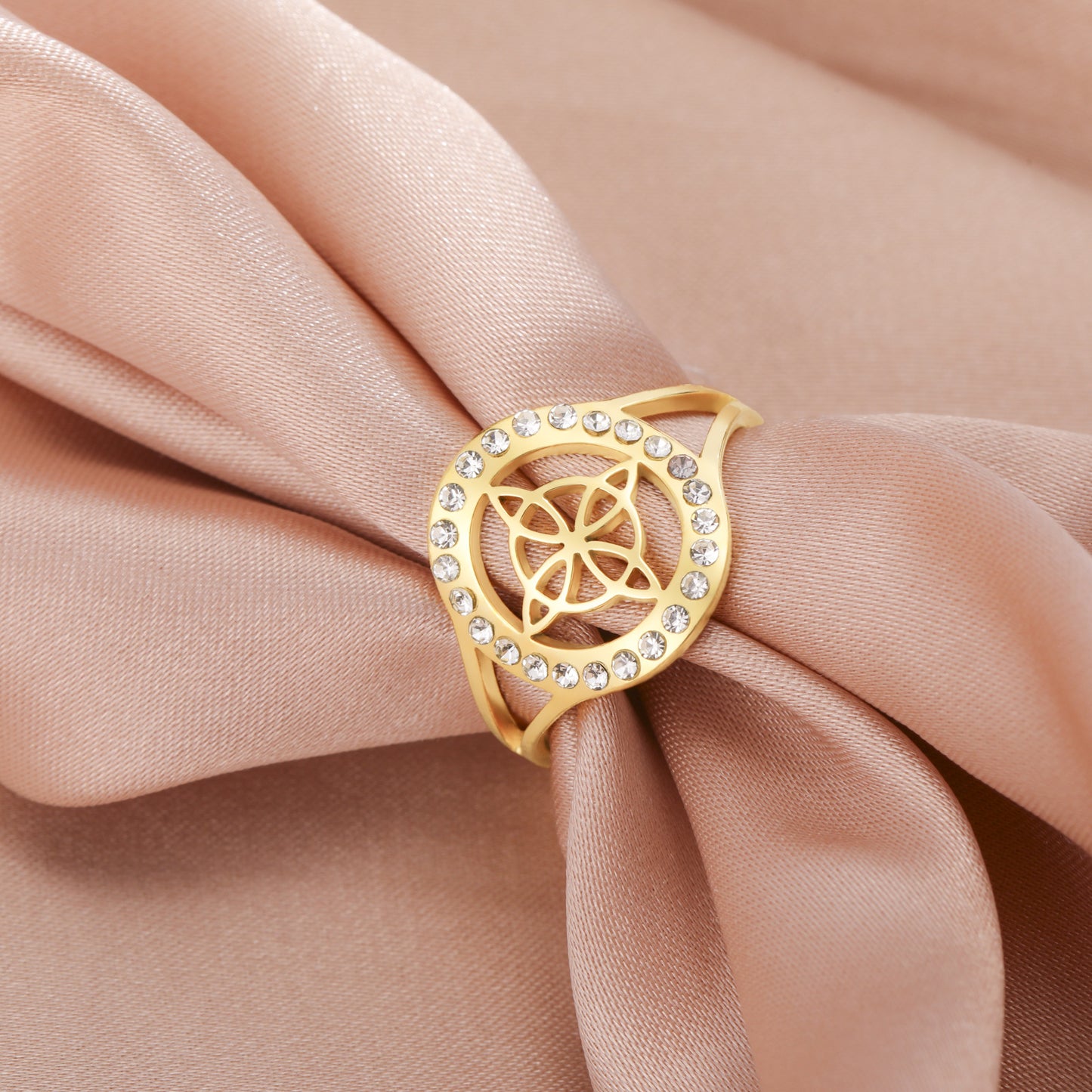 Women's & Men's Titanium Steel Hollow Witch Knot Adjustable Spot Rings