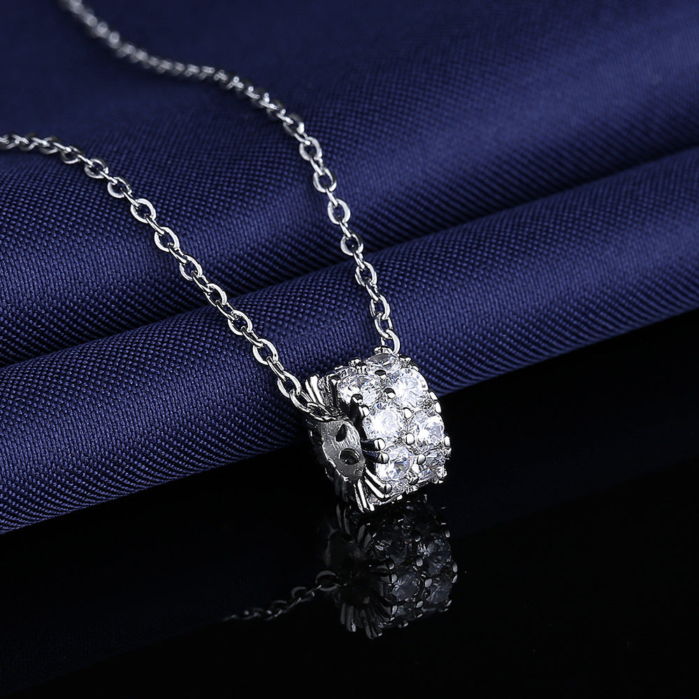 Women's Simple Small Waist Clavicle Chain Ice Flower Cut Temperamental Personalized Necklaces