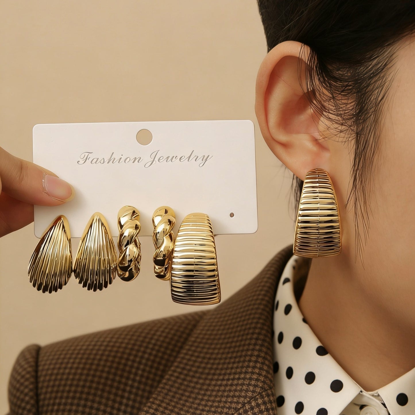 Women's Gold Geometric Fashionable High Sense Combination Earrings