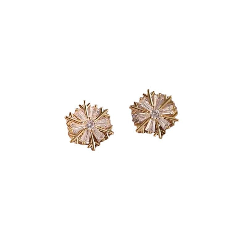 Design Snowflake Zircon Small Light Luxury Natural Fashion Earrings