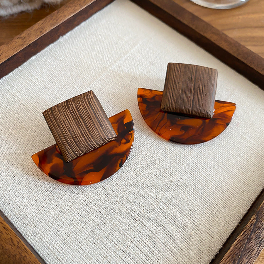 Wood In The Forest Retro Tassel Rings