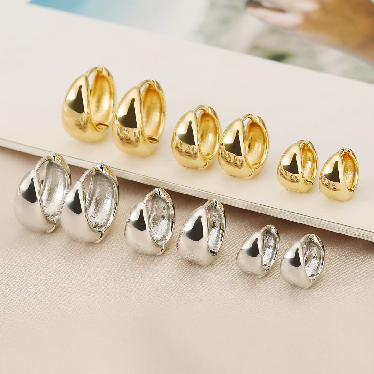 Fashion Clips Niche Shaped High-grade Light Ear Buckle