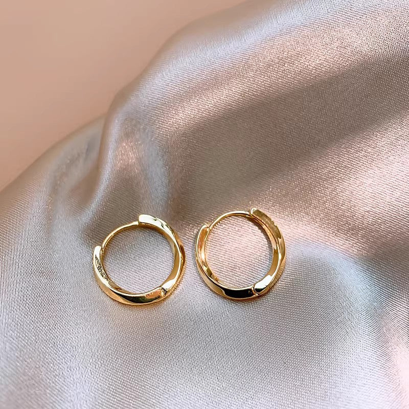 Simple Clip Exaggerated Design Elegant Wild Special Interest Light Luxury Ear Buckle