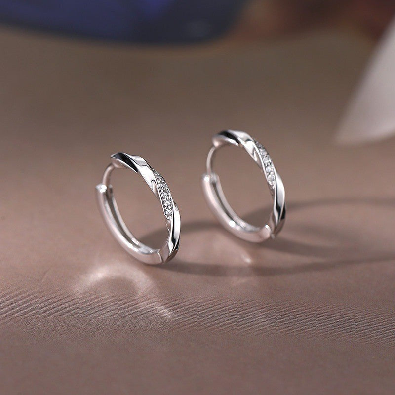 Women's Sier Needle Mobius Rhinestone Clip Fashion Personalized Minority Design Sense Ear Buckle
