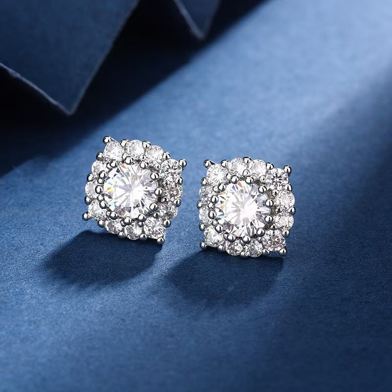 Streaming On Simulation Moissanite Ear Eight Hearts Arrows Earrings