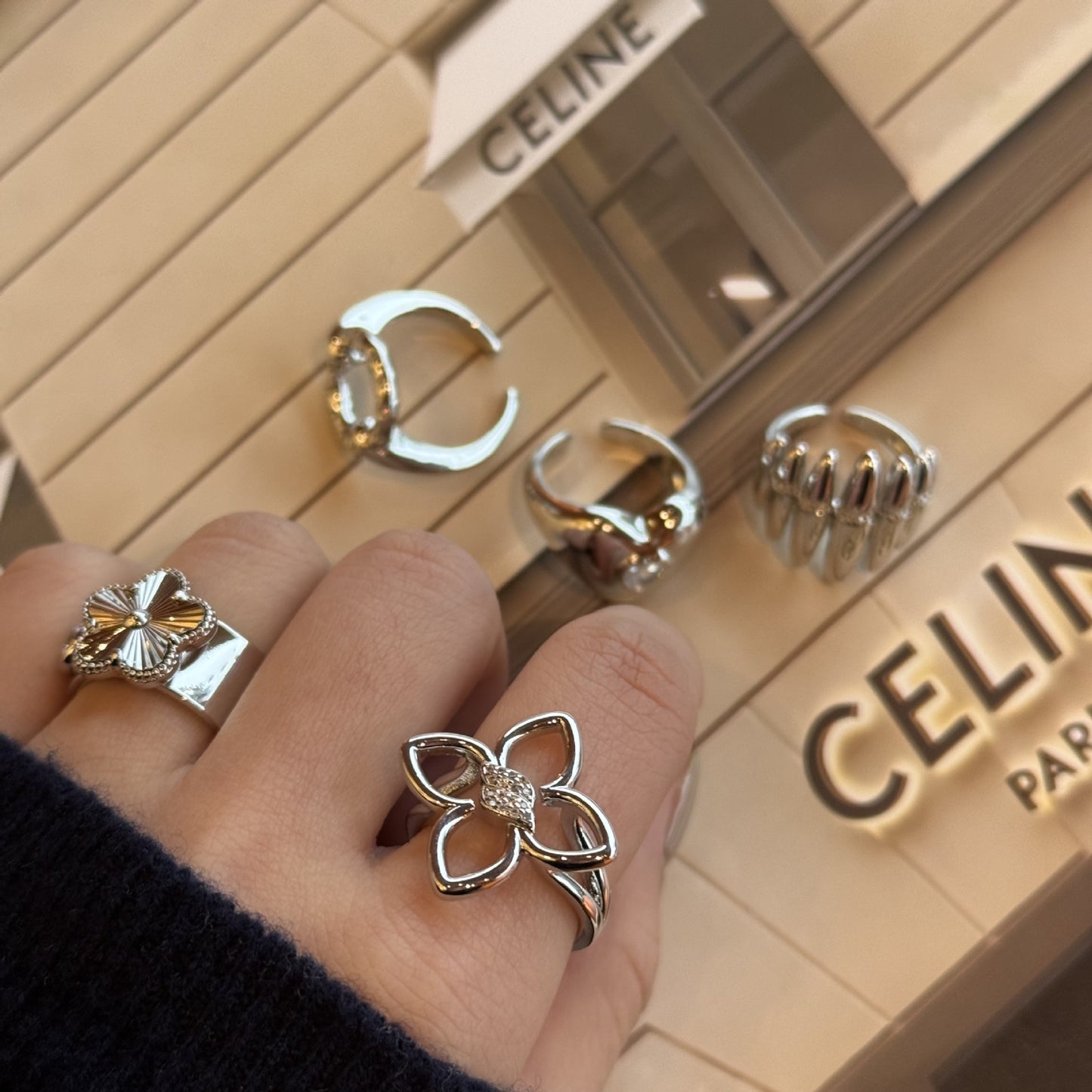 Women's Plated Hollow Flower Korean Style Elegant High-grade Light Luxury Commute Ring