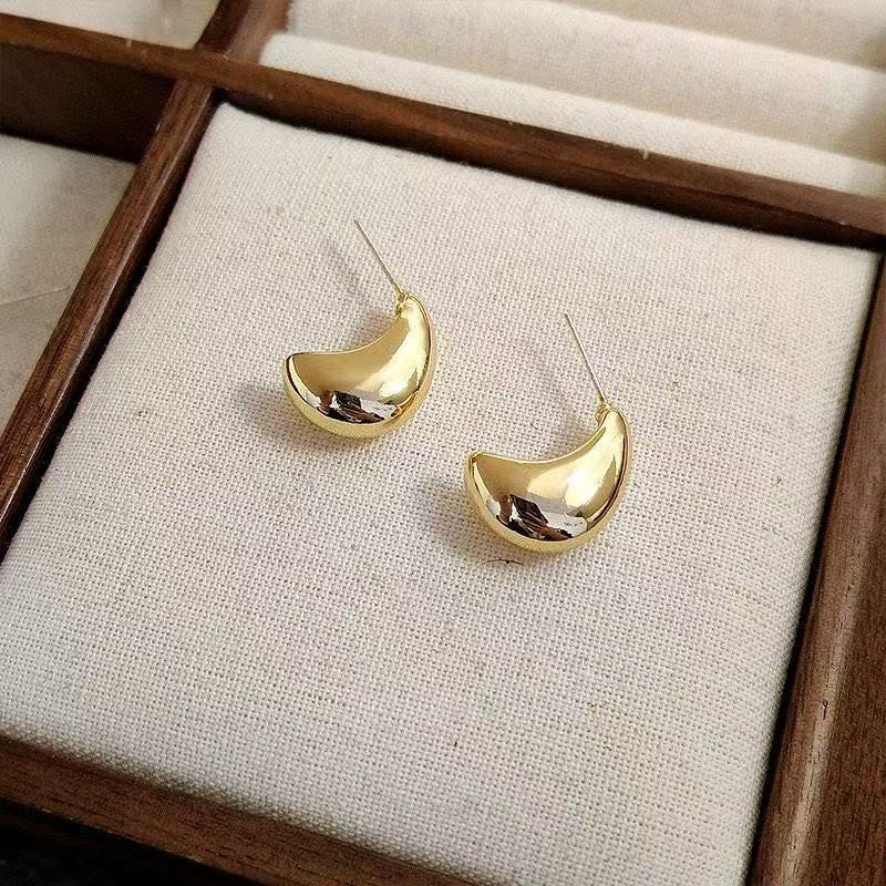 Polka-dot Lined Sier Bean-shaped Niche Sweet Earrings