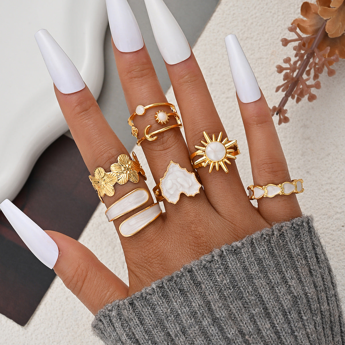Simple Personality Shaped Open Flower Heart-shaped Rings