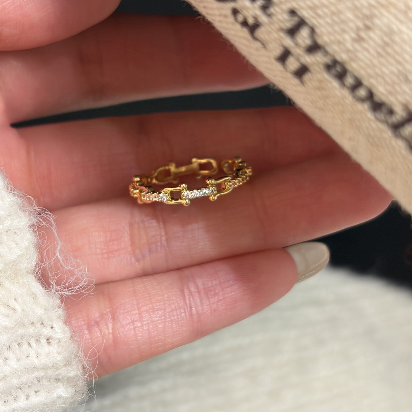Simple Horseshoe Zircon Female Design Open Light Luxury Ring