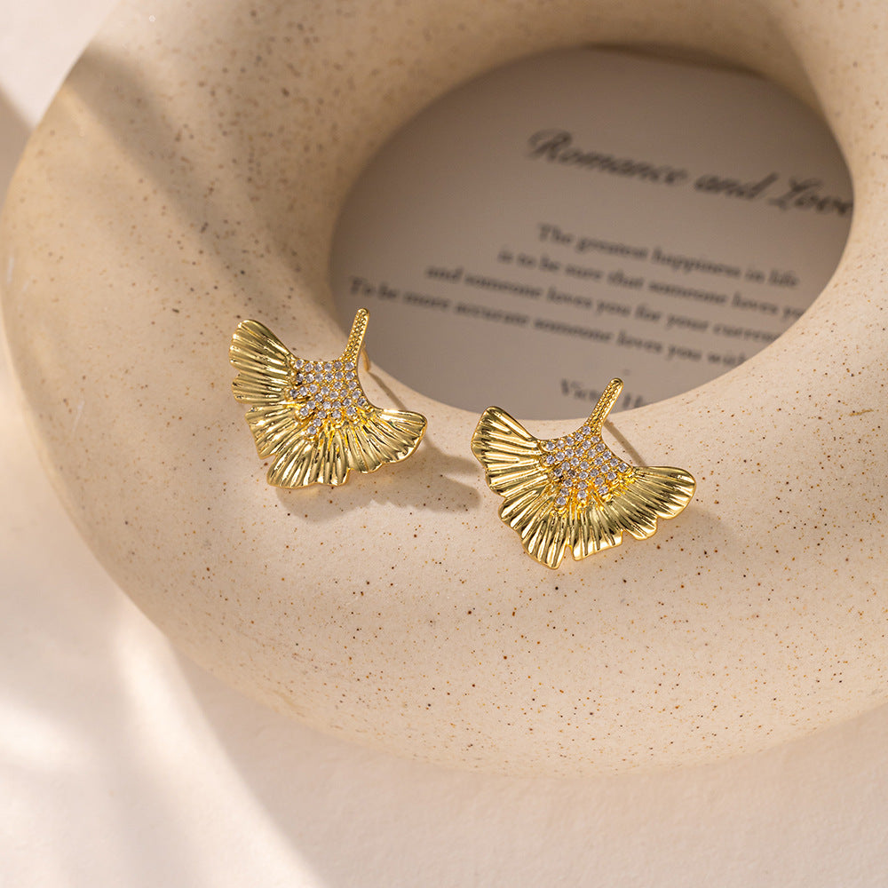 Retro Fashion High-grade Inlaid Zircon Ginkgo Stud Earrings