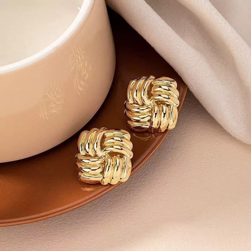 Women's Pair Cross Mirror Classic Fashion Simple Love Heart High-grade Earrings
