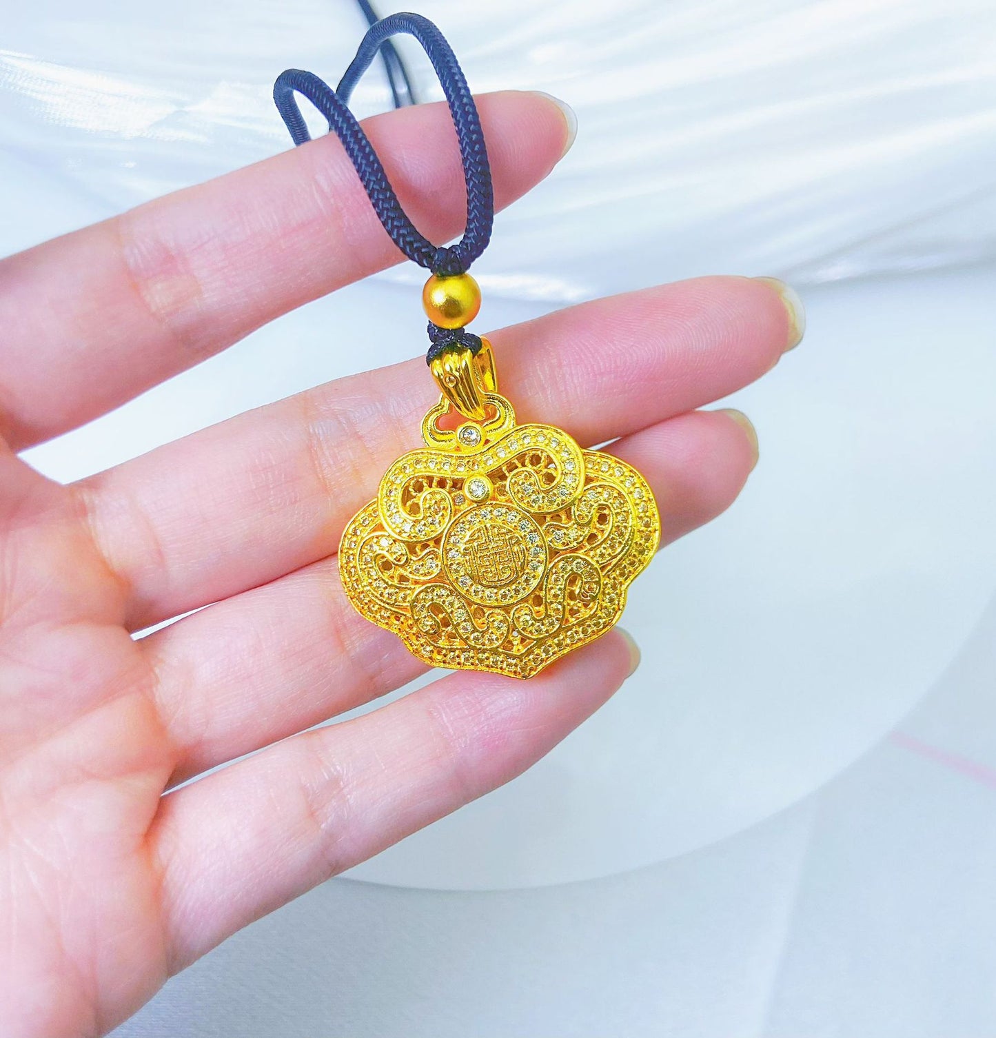 Women's Gold Shop Fu Character Eight Treasures Compass Single Hollow Pendants