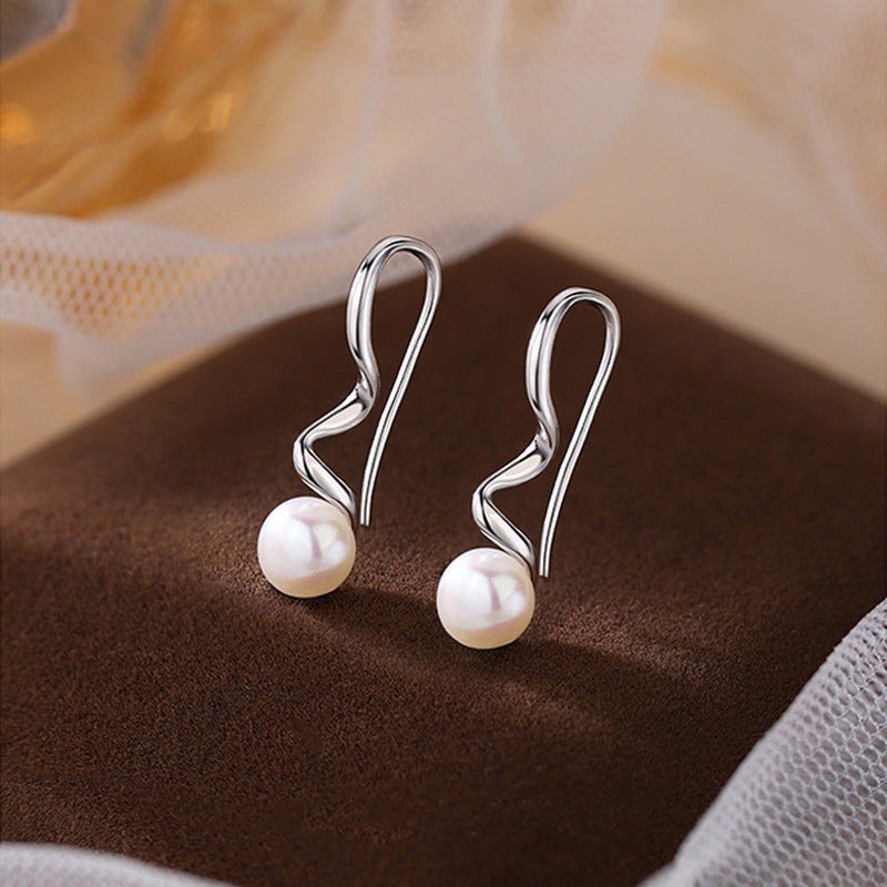 Women's Spiral Pearl Simple Special Interest Light Luxury Elegant Earrings
