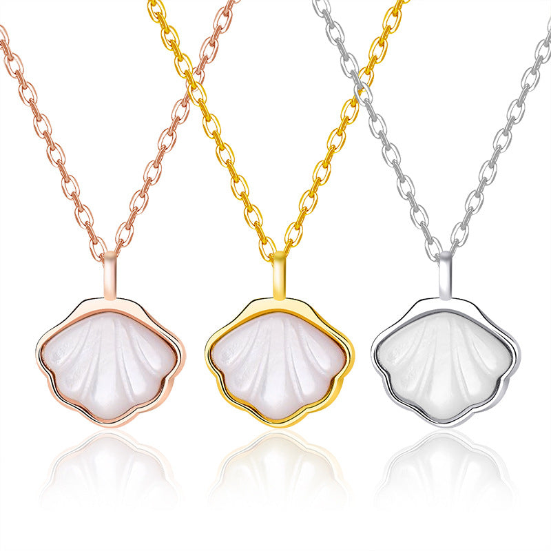 Women's Simple White Fritillary Clavicle Chain Jewelry Pendants