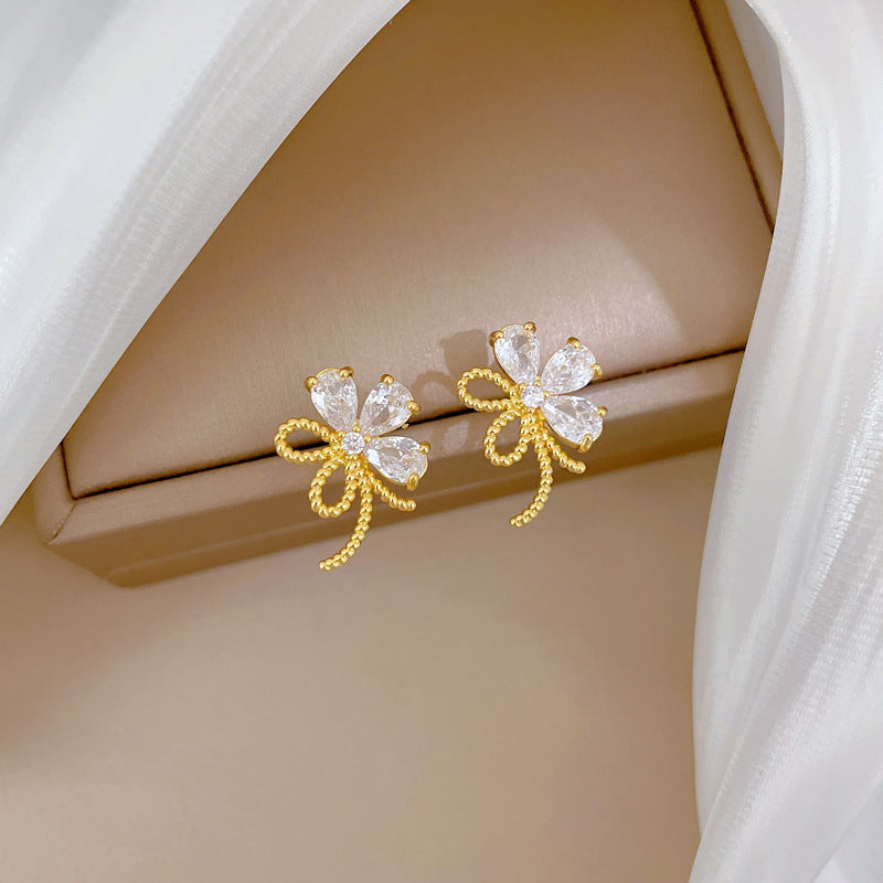 Full Diamond Hollow Five Leaves Flower Earrings