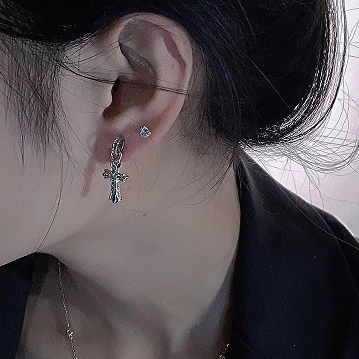 Eardrops Exquisite Niche Eye-catching Female Korean Style Stud Earrings