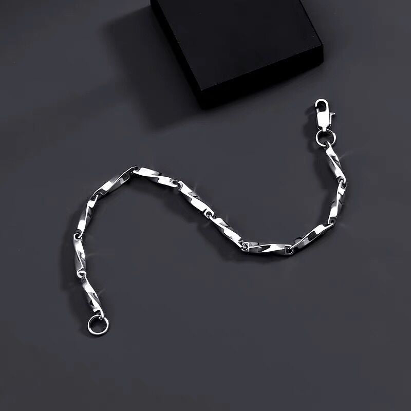 Women's & Men's Mobius Titanium Steel Simple Hip Hop High-grade Niche Rings