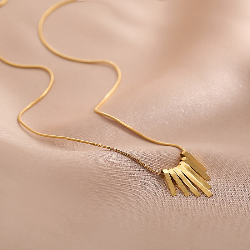 High-grade Simple Retro Gold Tassel Female Trendy Necklaces