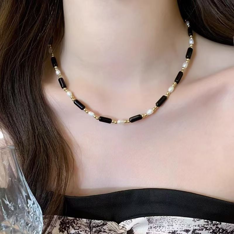 Women's Grain Imitation Pearl Long Black Crystal Light Luxury Cold Style Necklace