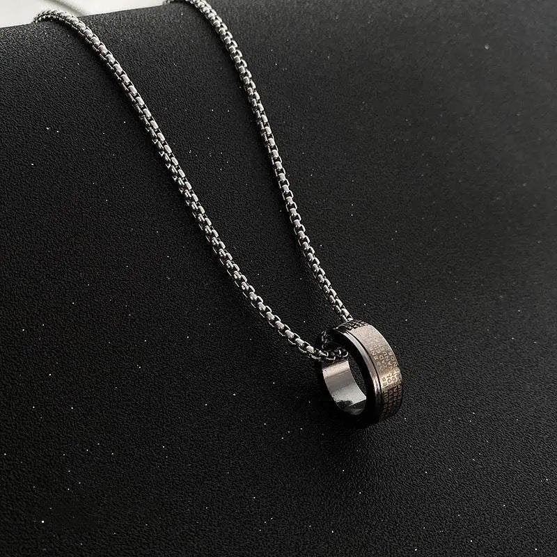 Women's & Men's Fashion Personality Hip Hop Style Niche Necklace