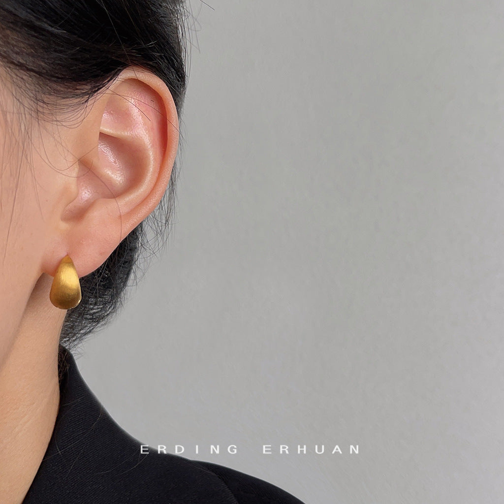 Women's Style Retro Minimalist Oval Clip Temperament Ear Buckle