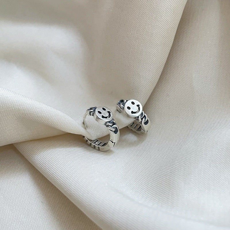 Retro Distressed Design Smiley Face Twist Sier Pin Clip Female Earrings