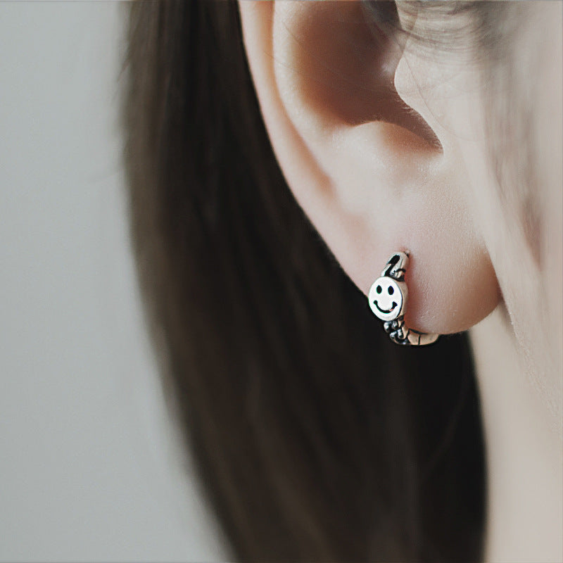 Retro Distressed Design Smiley Face Twist Sier Pin Clip Female Earrings