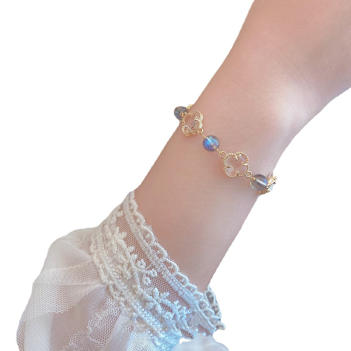 Clover Summer Sense Design Light Luxury Bracelets