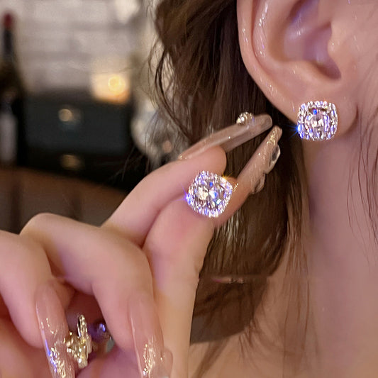 Sier Needle Simple Super Flash Zircon Light Luxury Minority Cold Stud Earrings