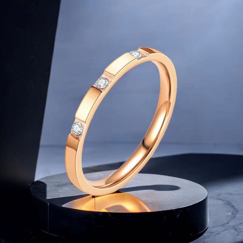 Women's Sense Niche Roman Digital Rotating Light Luxury Rings