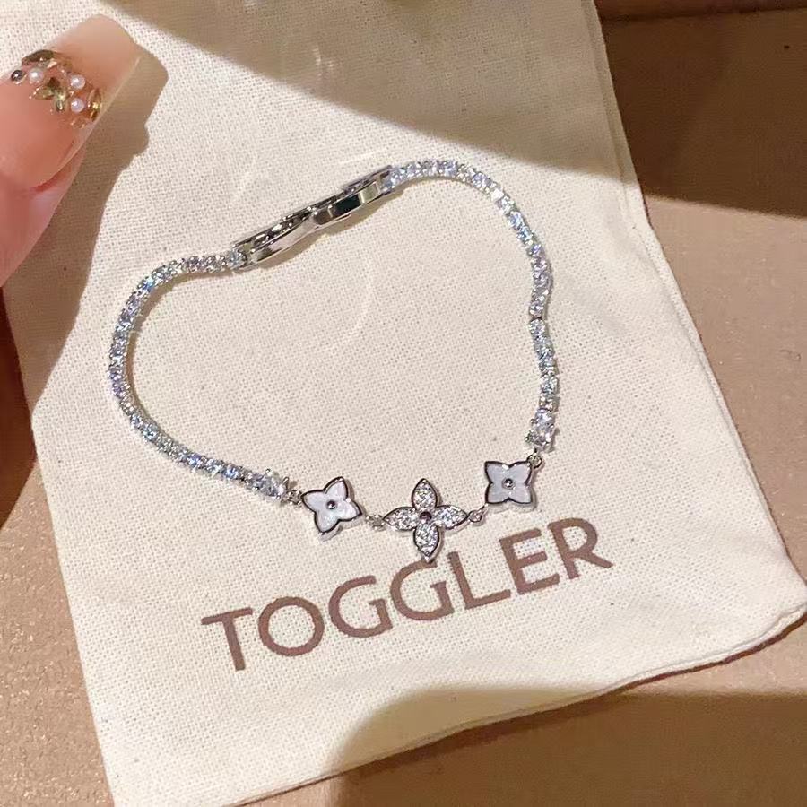 Women's Buckle Light Luxury High Sense Simple Bracelet