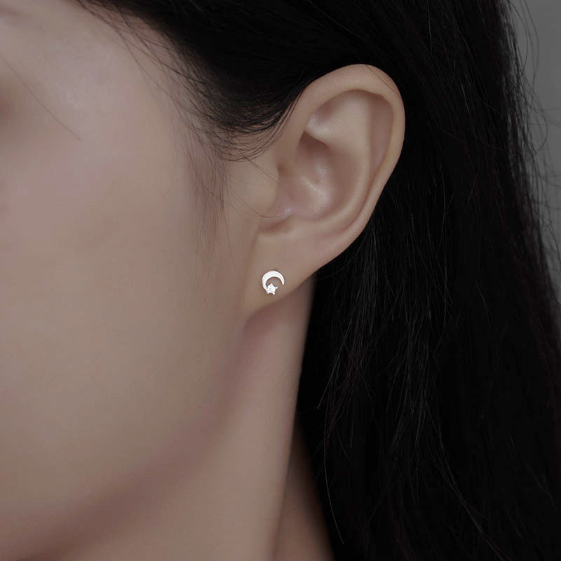 Sterling Sier Simple Star Moon Female Creative Earrings