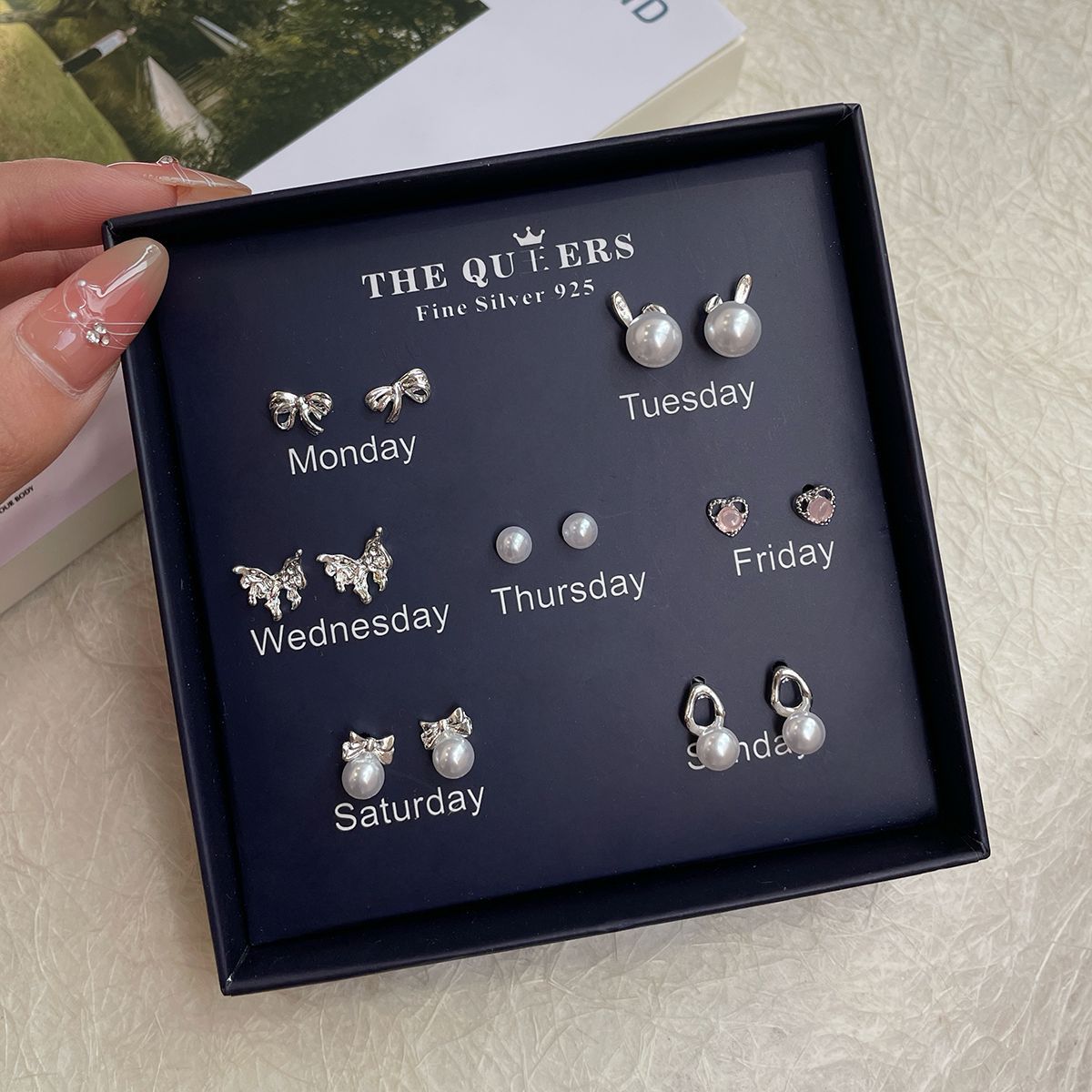 One Week Gift Box Fresh Simple Flowers Female Earrings