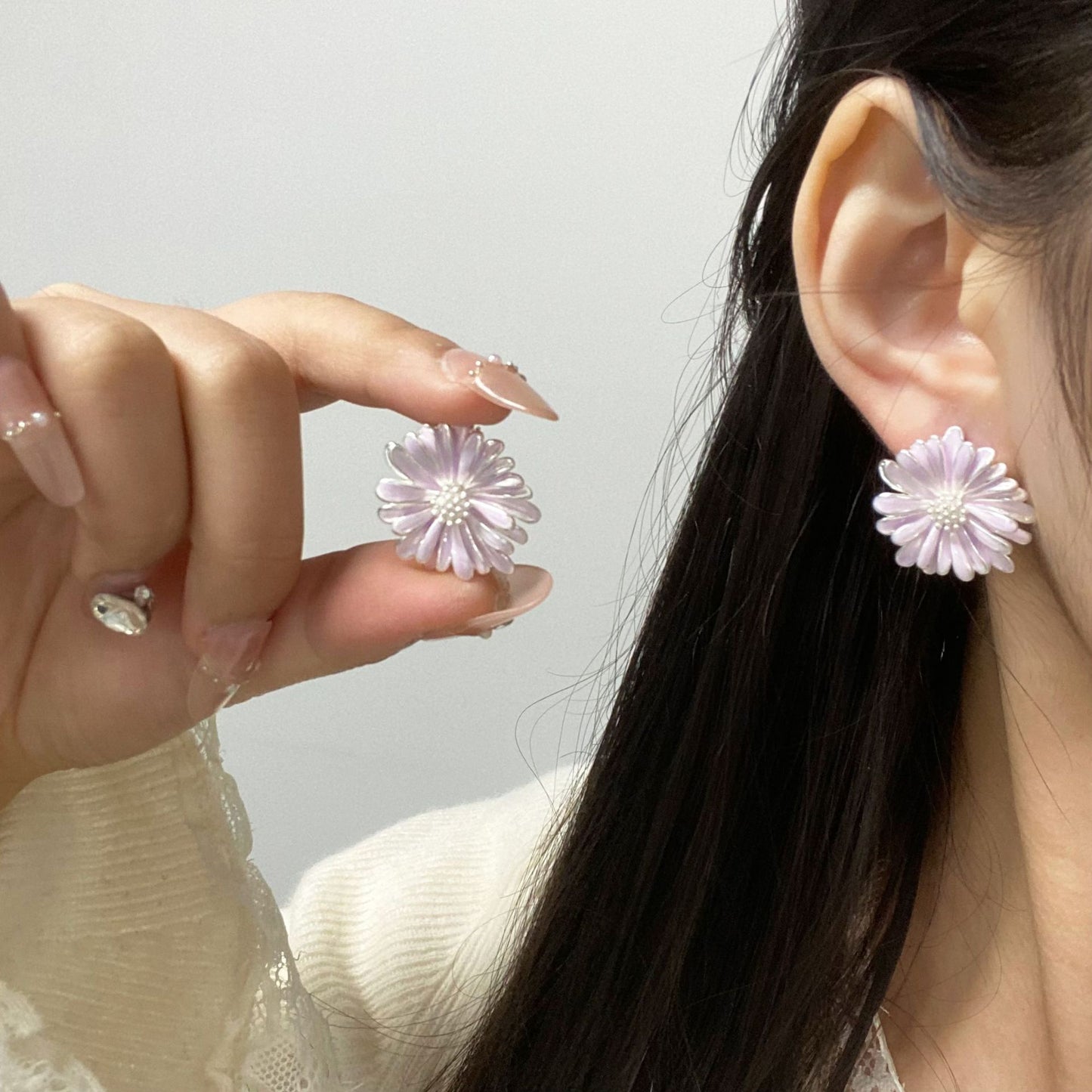 Oil Daisy Flower Female Sweet Cute Stud Earrings