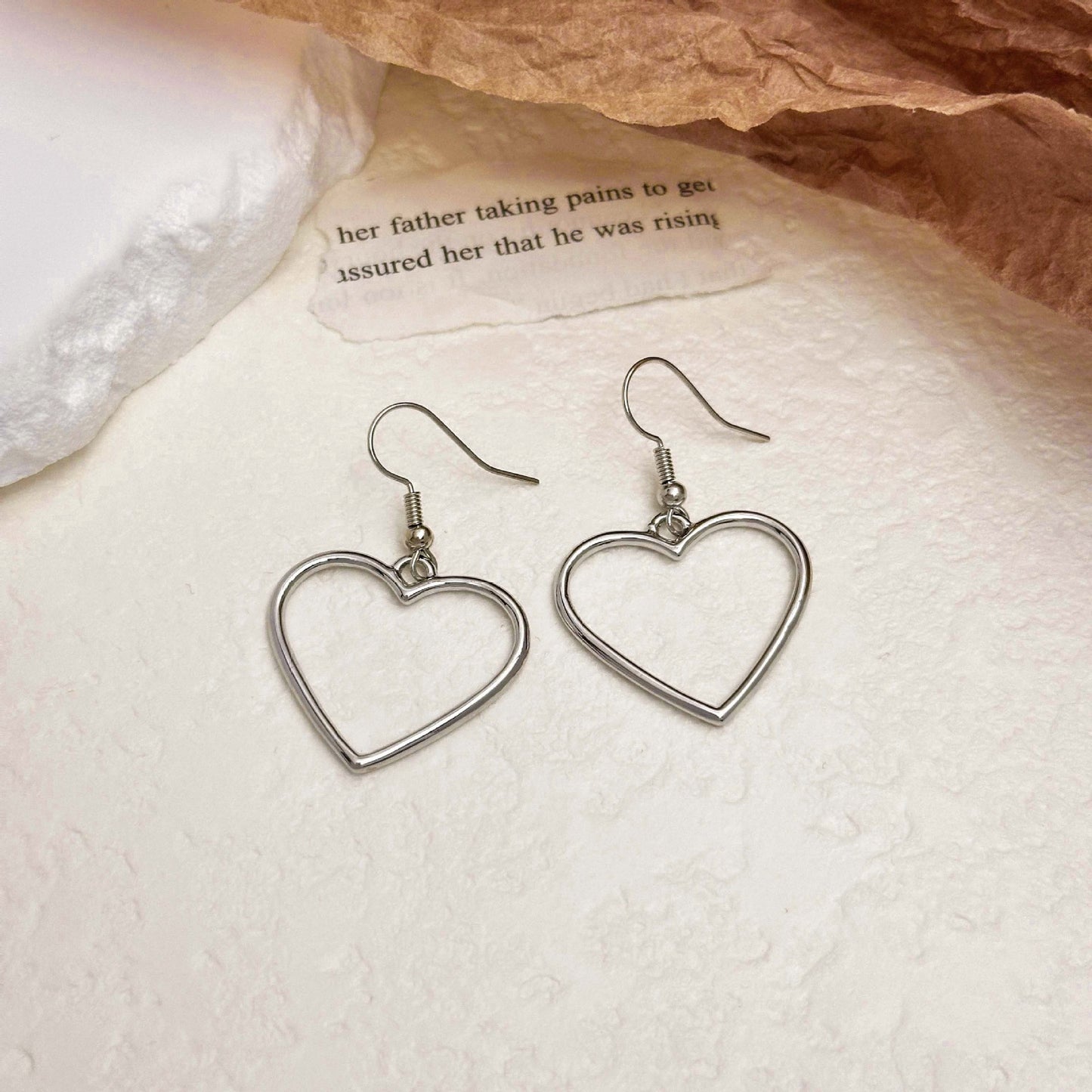 Fashionable Metal Texture Light Luxury Simple Earrings